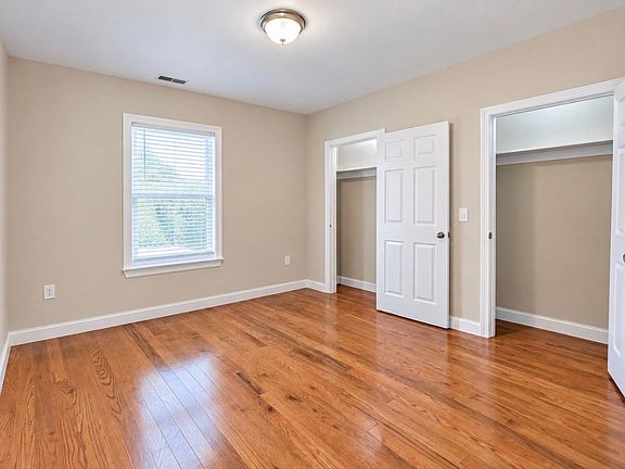 3rd image of 24 Pattison St APT 3
