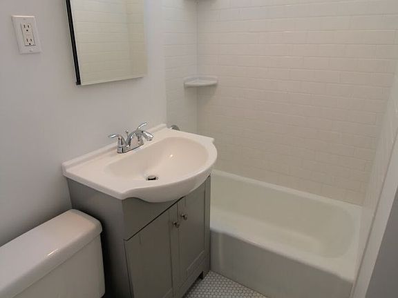2nd image of 120 Brainerd Rd APT 5B