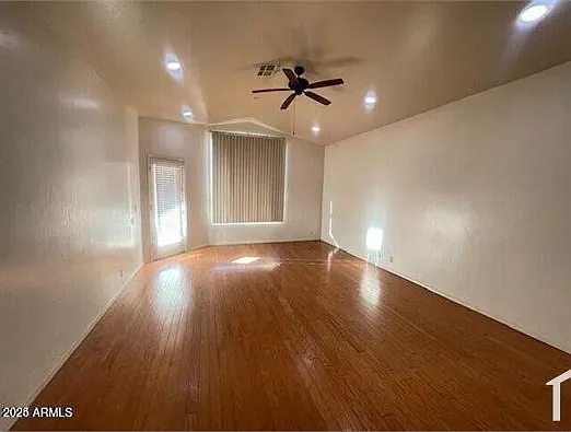 4 bed, 2622 sqft, $3,500 — Photo 4