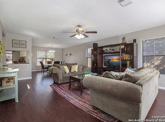 4th image of 8027 Sunshine Trail Dr