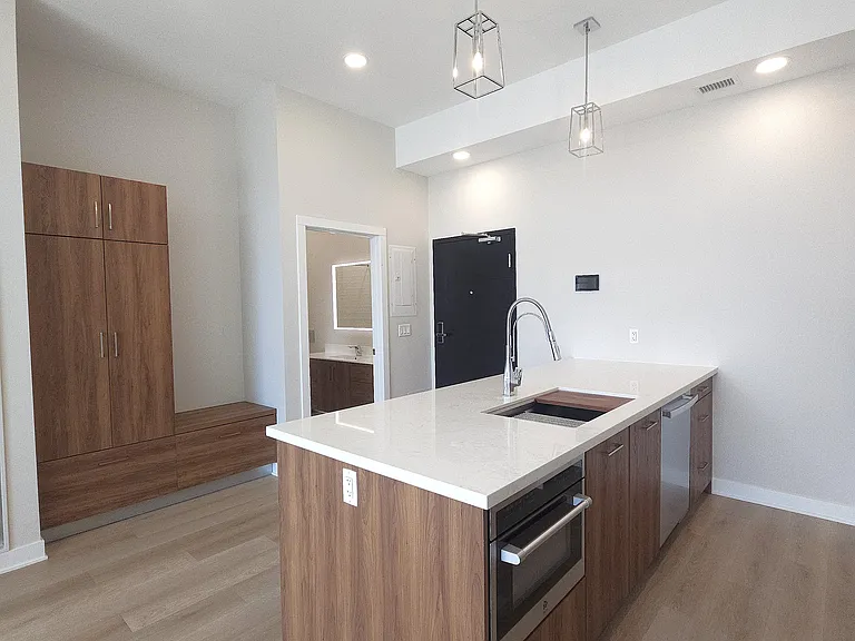 4030 University Ave NW — Photo 57