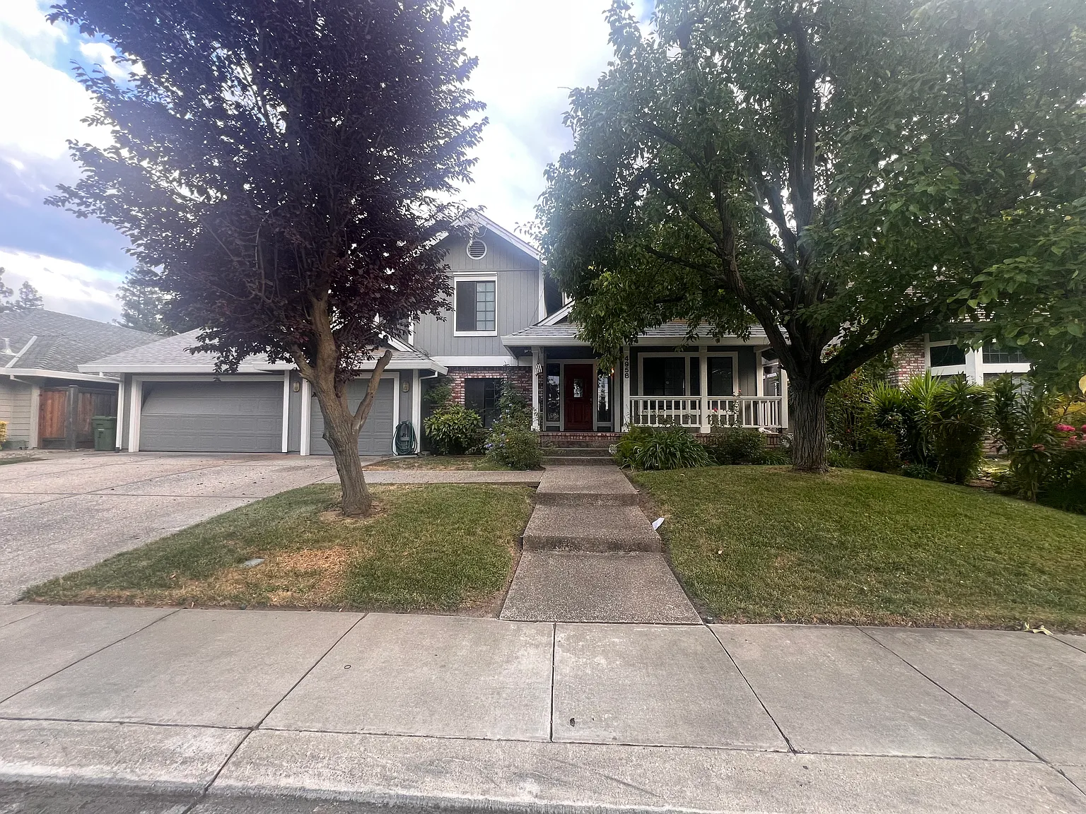 4 bed, 2552 sqft, $3,800 — Photo 1