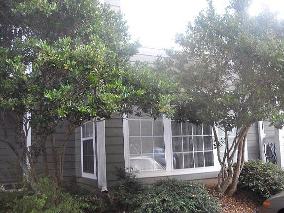 4th image of 803 Berkeley Woods Dr