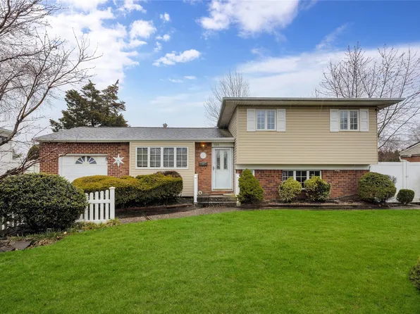 325 W 23rd Street, Deer Park, NY 11729