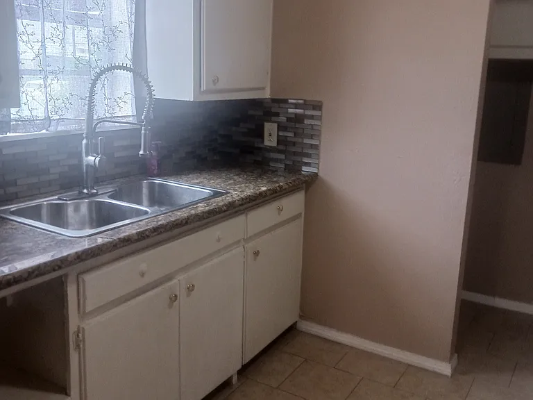 4508 Kenyon Dr — Photo 9