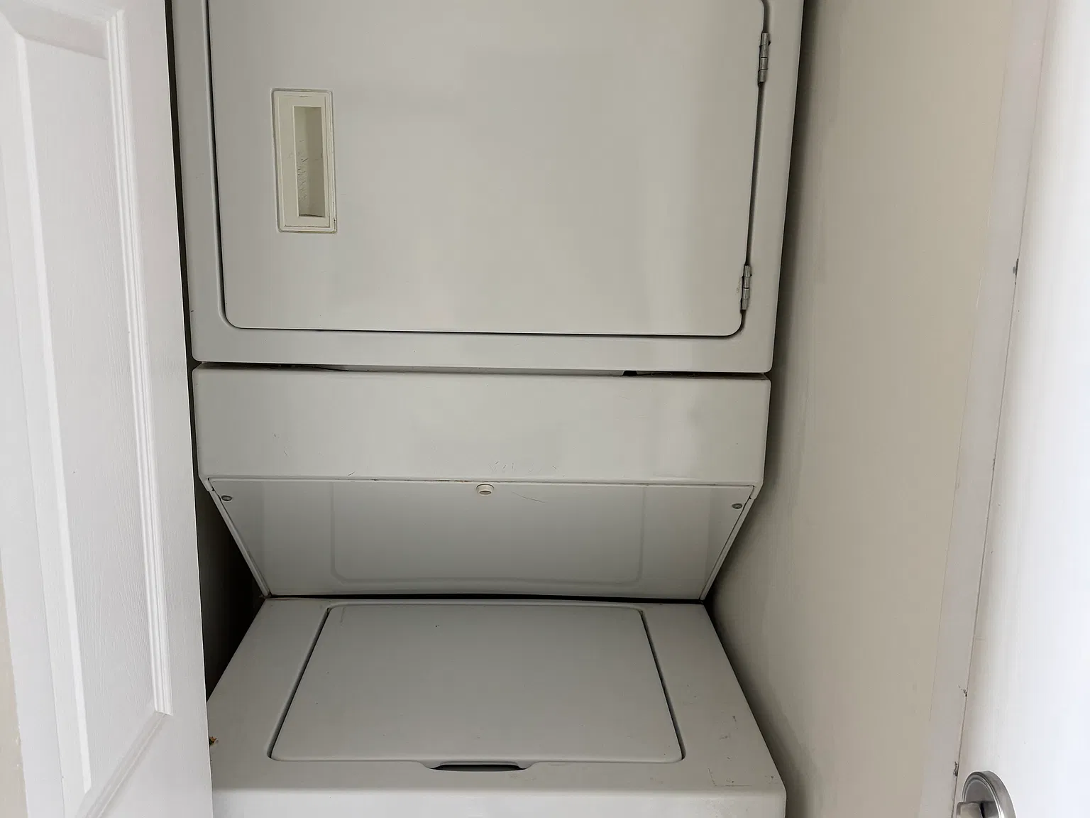 1 bed, 752 sqft, $2,400 — Photo 4