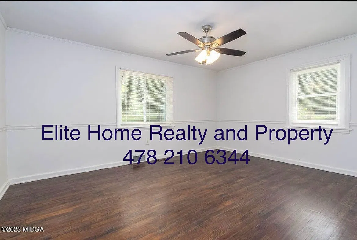 1816 Upper River Road - 1 — Photo 1