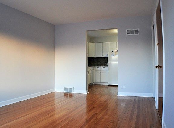 4th image of 5311 N California Ave APT 2N