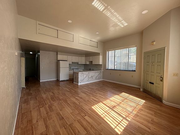 2nd image of 545 Excelsior Ave