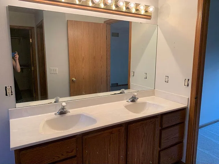 5593 Byrneland St — Photo 16