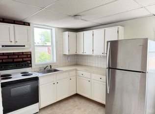 581 Chestnut St, Manchester, NH 03104