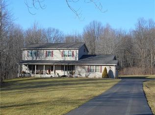 469 Sankey Ln, New Castle, PA 16105