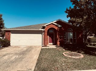 1011 Port Boliver Dr, Little Elm, TX 75068