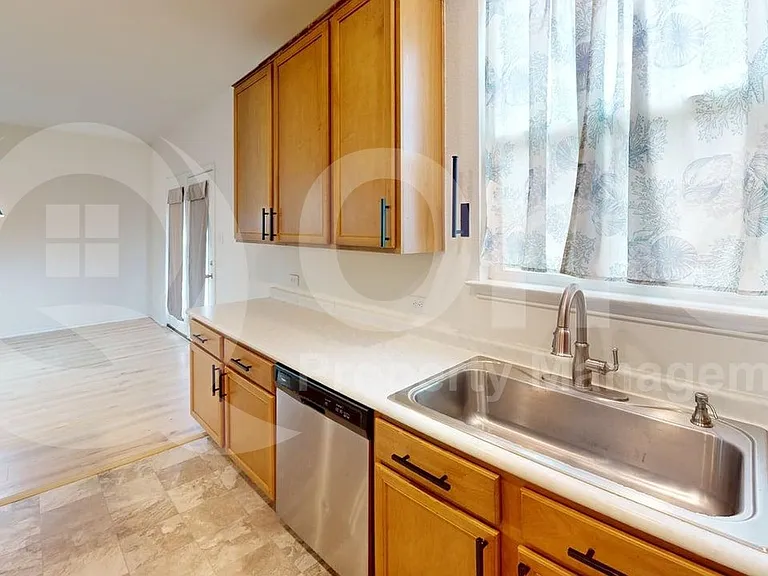 14220 James Buchanan St — Photo 6