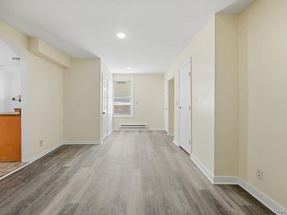 4th image of 25 N Terrace Avenue