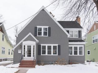 1406 8th St S, Fargo, ND 58103