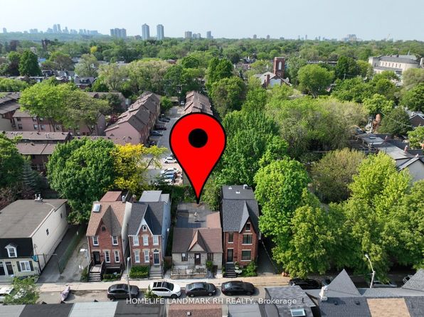 70 Allen Ave, Toronto, ON M4M 1T4