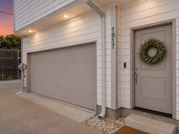 3rd image of 1917 Landon Ln