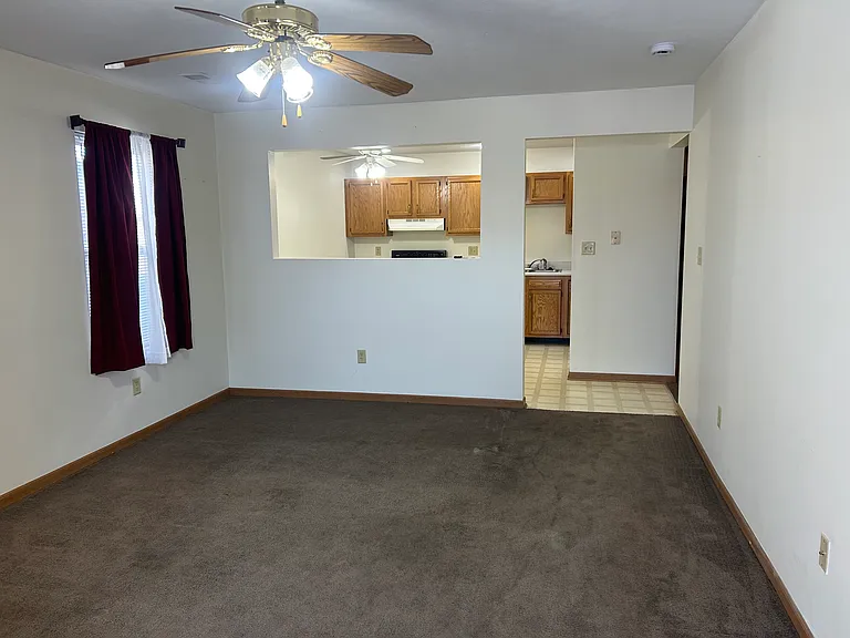 1320 Jed Way — Photo 4