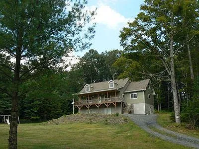 Brookside Dr — Photo 2