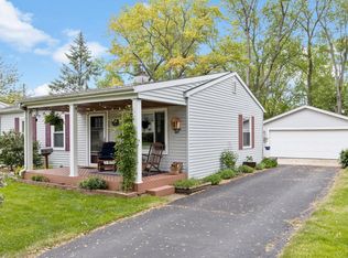 131 Mary Lu Ln, Buffalo Grove, IL 60089