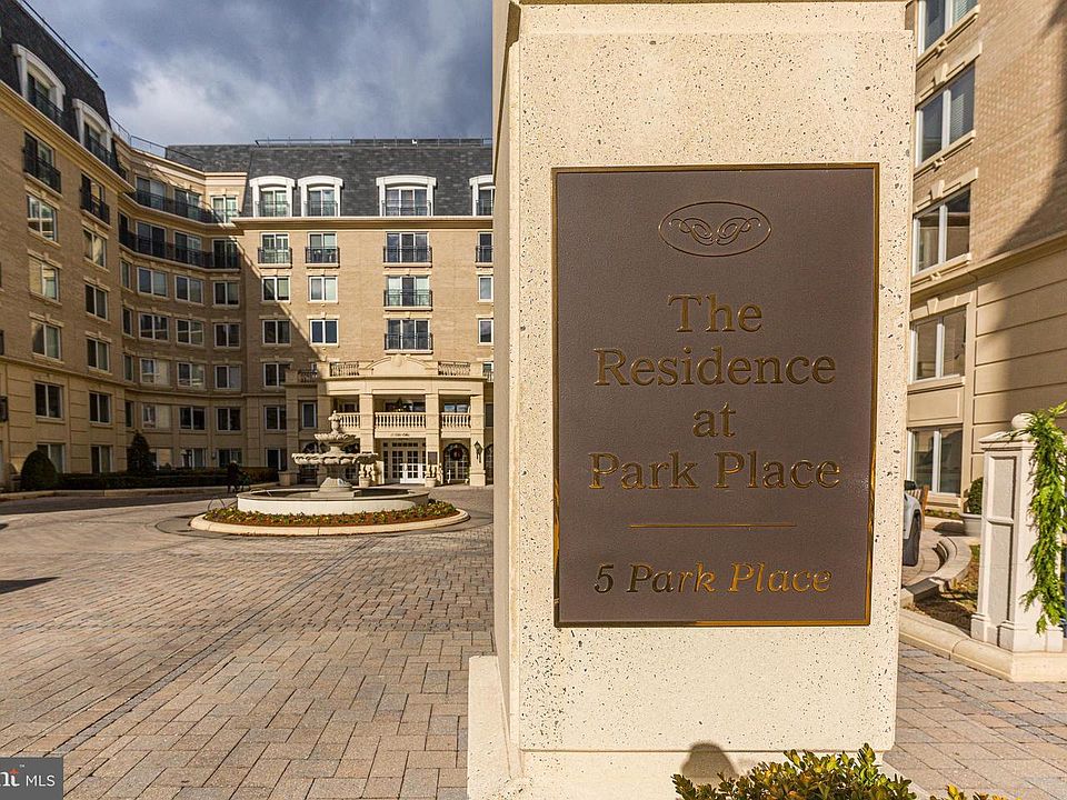 1st image of 5 Park Pl APT 716