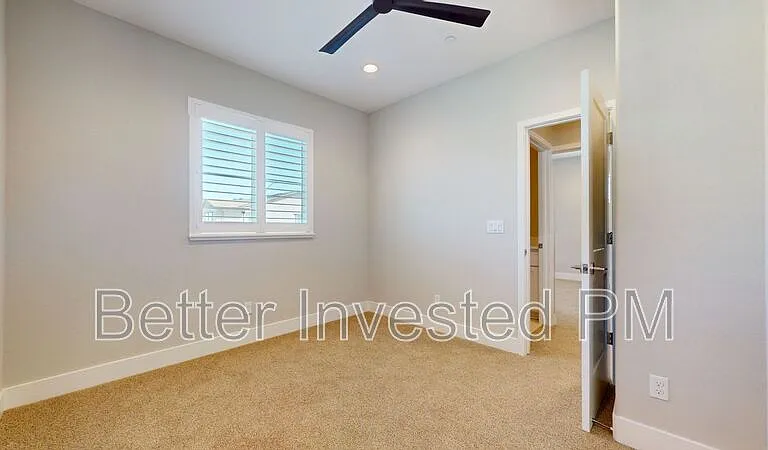 1437 Oak Cir — Photo 18