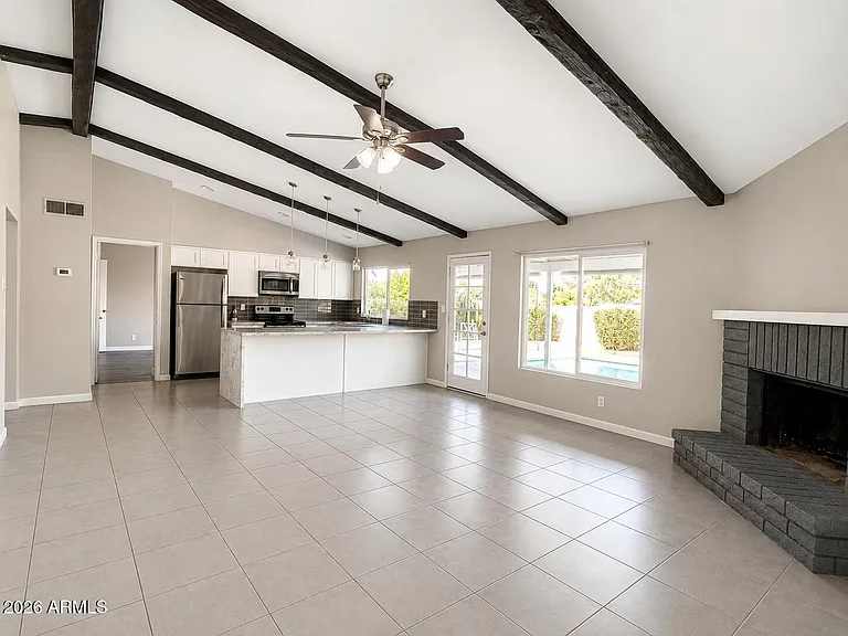 2433 S Evergreen Rd — Photo 5