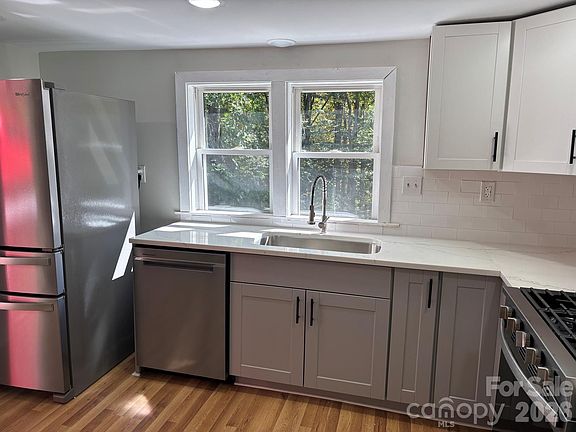 5th image of 162 Phillips Ln