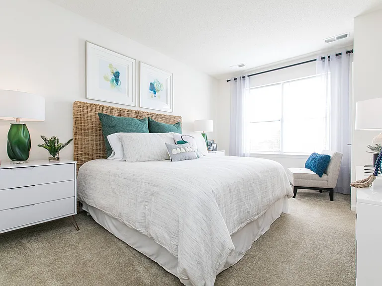 Mission Place Apartments — Photo 12