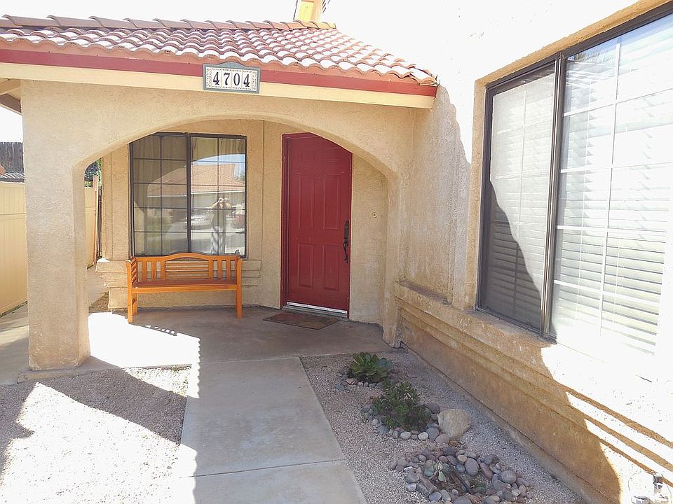 1st image of 4704 Paseo Fortuna