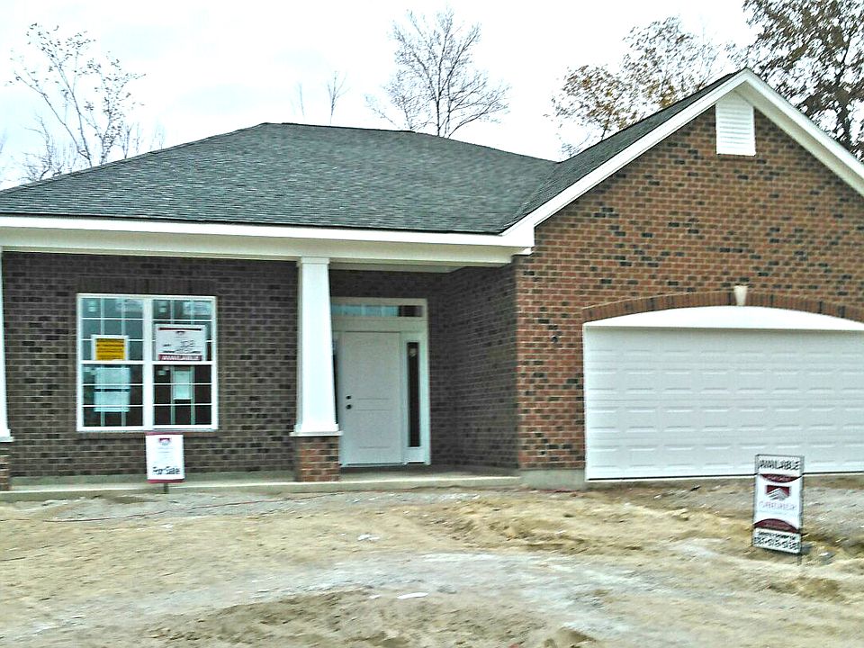 1st image of 483 Carrick Dr