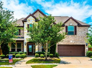 17819 Creek Bluff Ln, Cypress, TX 77433
