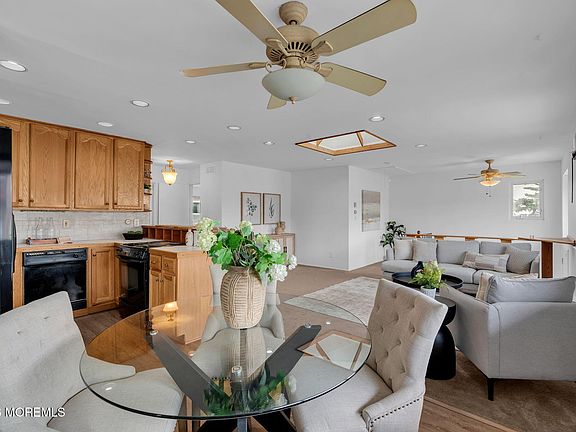 5th image of 460 Ocean Boulevard #A
