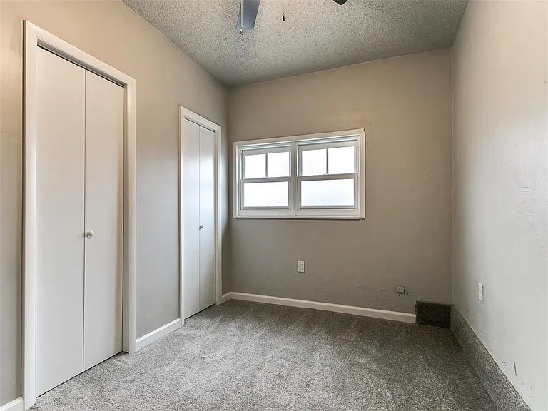 923 SW 3rd St — Photo 24