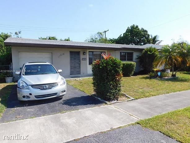 1st image of 11515 Pinkston Dr
