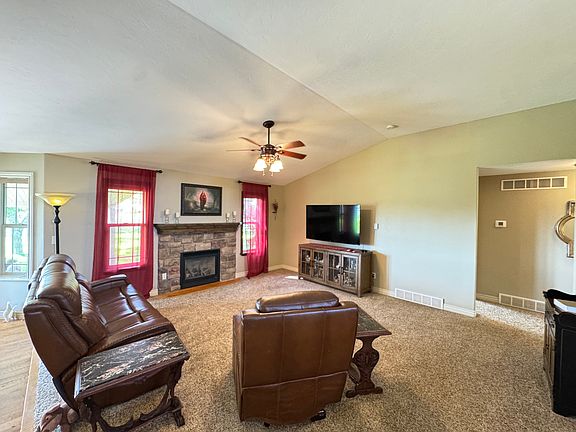 3rd image of 4800 Pevero Dr