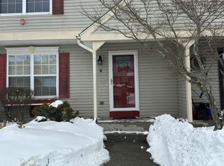 4 Marian Ct, Warwick, NY 10990