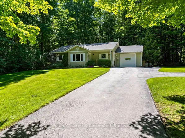 24 Shore Dr, South Bruce Peninsula, ON N0H 1A0