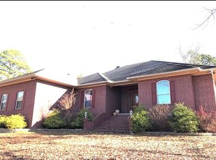 2377 Marina Rd, Russellville, AR 72802