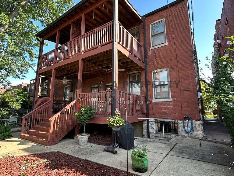 2304 Russell Blvd #1E — Photo 11