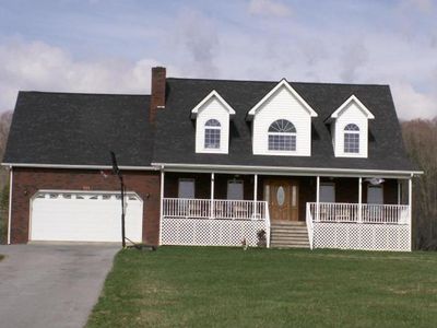 228 Sunrise Ln, Mountain City, TN, 37683
