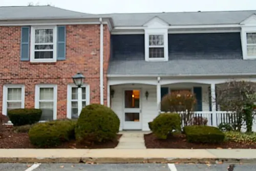 36 Williamsburg Dr Photo 1