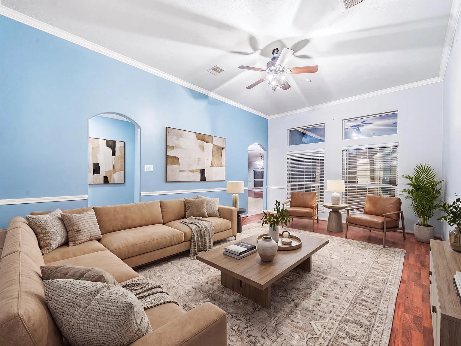 4 bed, 3.0 bath, 2926 sqft, $2,450 — Photo 2