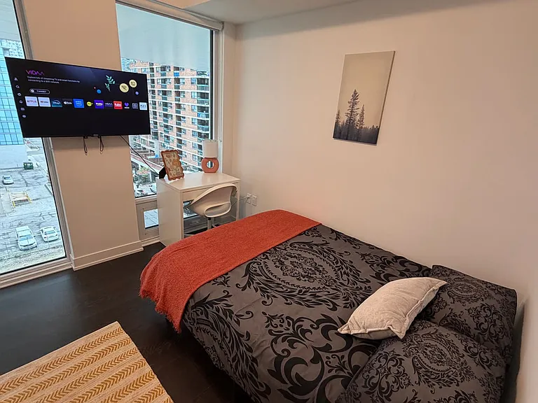 121 Saint Patrick St #620C — Photo 3