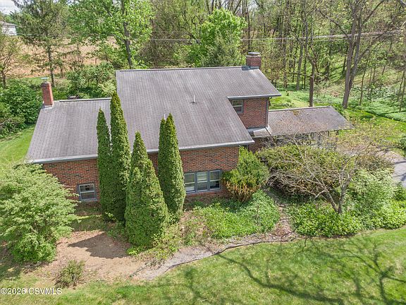 3rd image of 413 Pheasant Ridge Rd