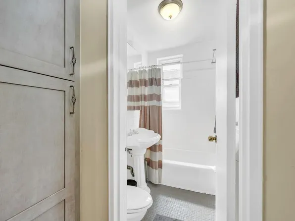 9201 Shore Road image 4 of 30