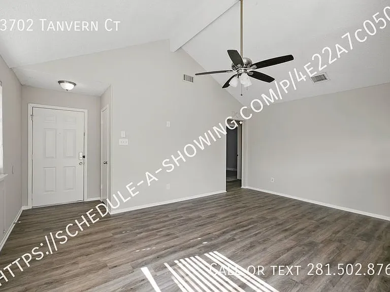 13702 Tanvern Ct — Photo 3