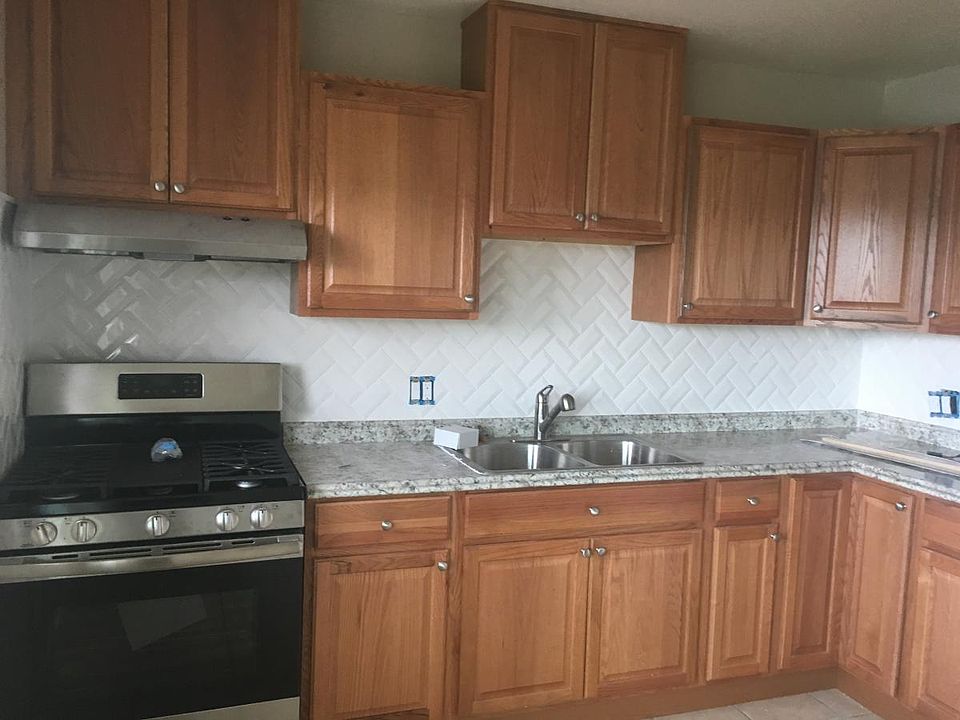1st image of 3039 Hugo St #3039
