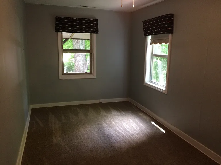718 Three Oaks Rd — Photo 13